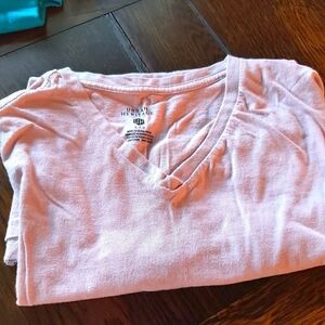 ♡URBAN HERITAGE PINK V-NECK TSHIRT/B6